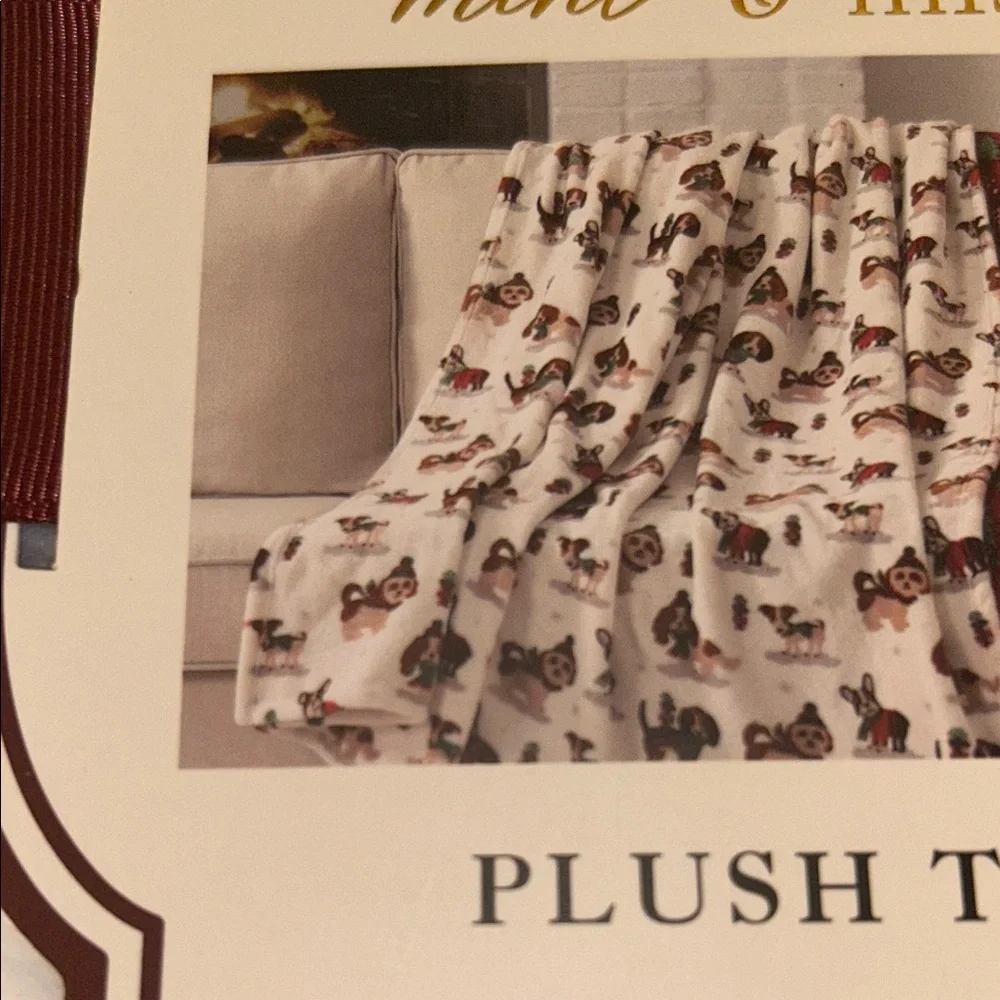 Holiday Plush Throw Blanket - White and Brown